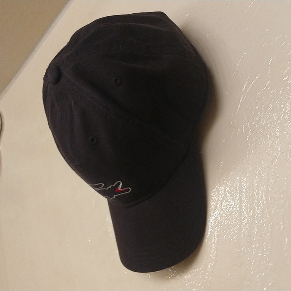 Lacoste Limited Big Blackout Croc Hat - Picture 2 of 11